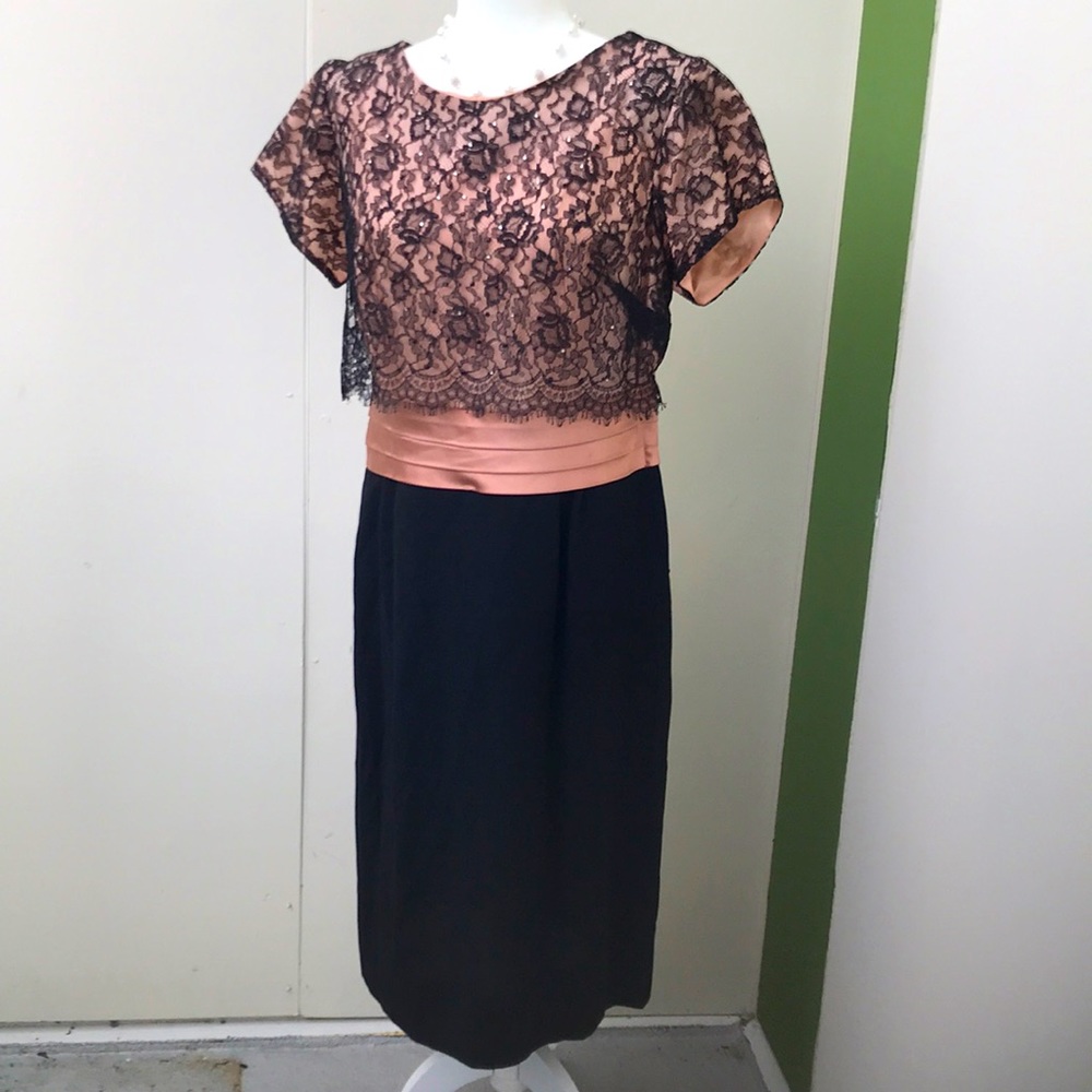 Vintage 40s NWOT Classy Black and Blush Pink Lace Lauered Semi Formal Midi Dress
